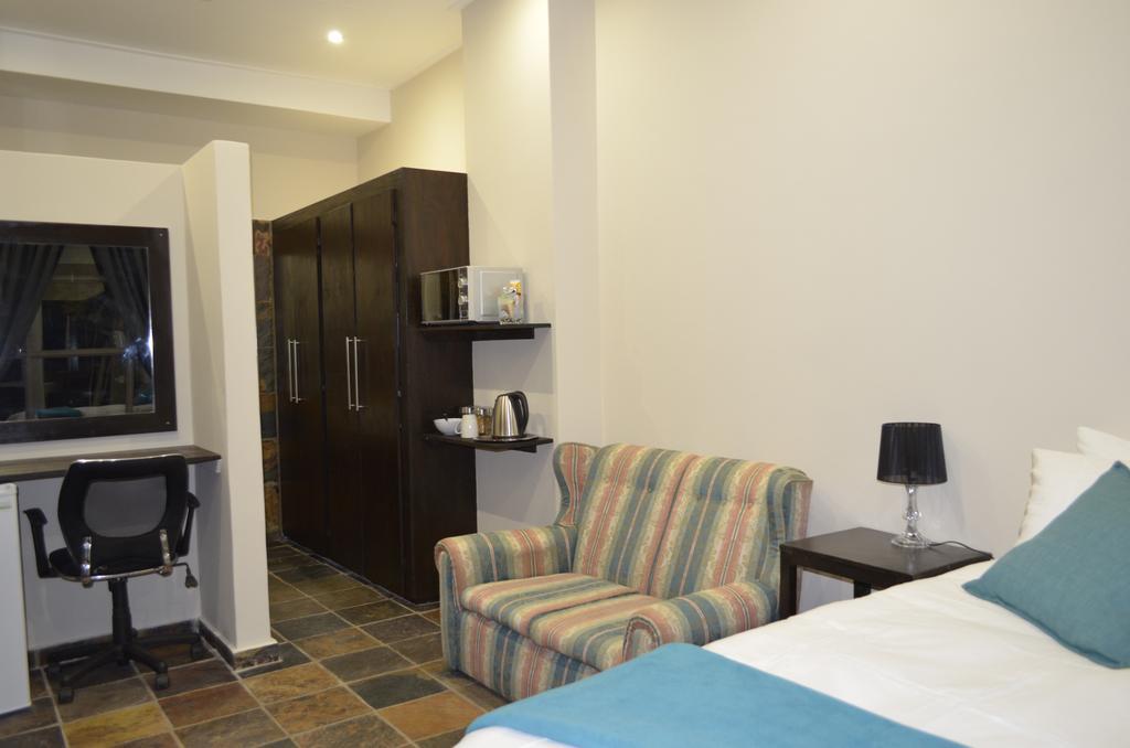 Birrea Guest House Polokwane Bagian luar foto
